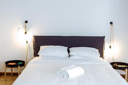 we saw athens from 3a