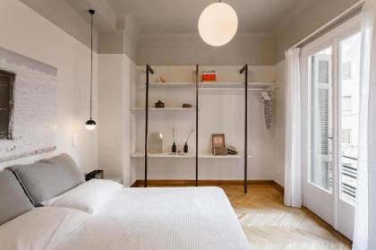 Studio In 1930s Listed Building Near Syntagma Square