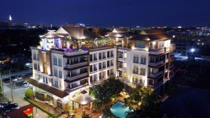 Suvarnabhumi Suite Hotel - image 1