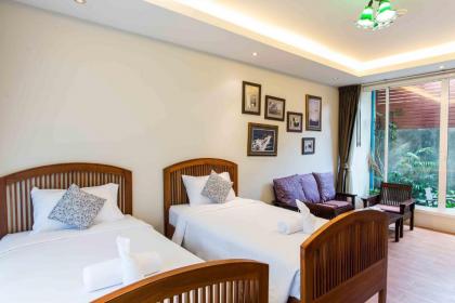 Feung Nakorn Balcony Rooms and Cafe - image 12