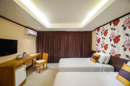 Avana Grand Hotel and Conventiontre - image 4