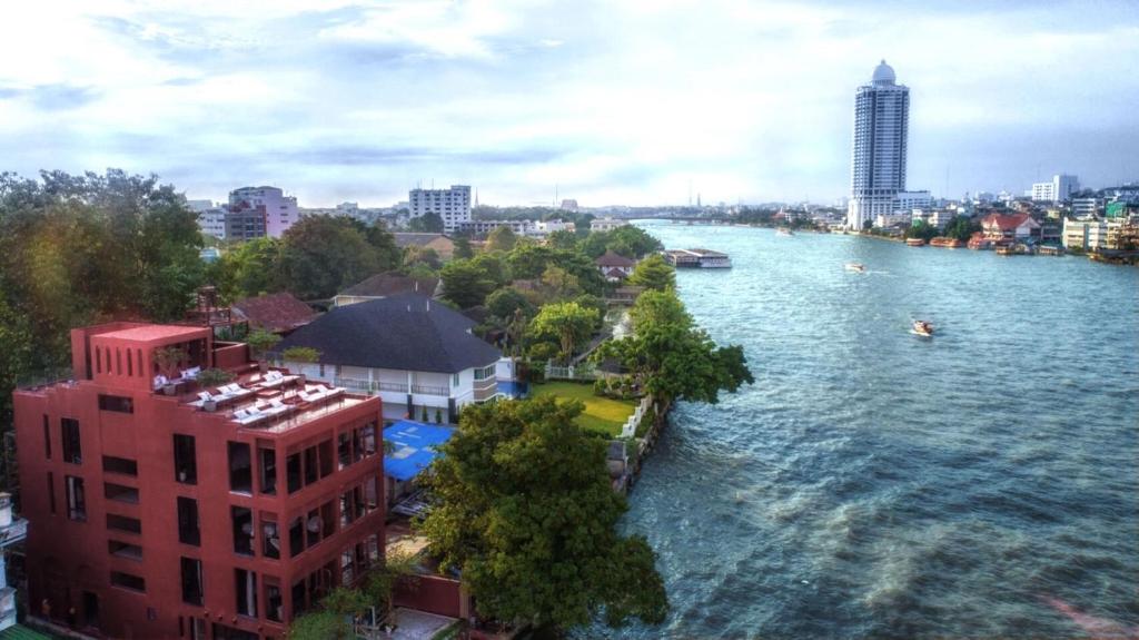 Amdaeng Bangkok Riverside Hotel - image 5