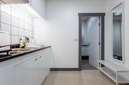 P4 Silom Large 2beds full kitchen WIFI 4-6pax - image 3