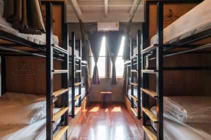 OYO 685 Am Bed Hostel - image 16
