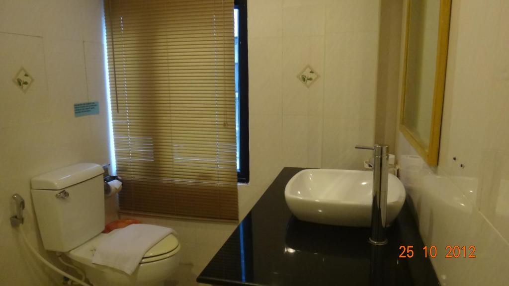 Sam's Lodge - image 3