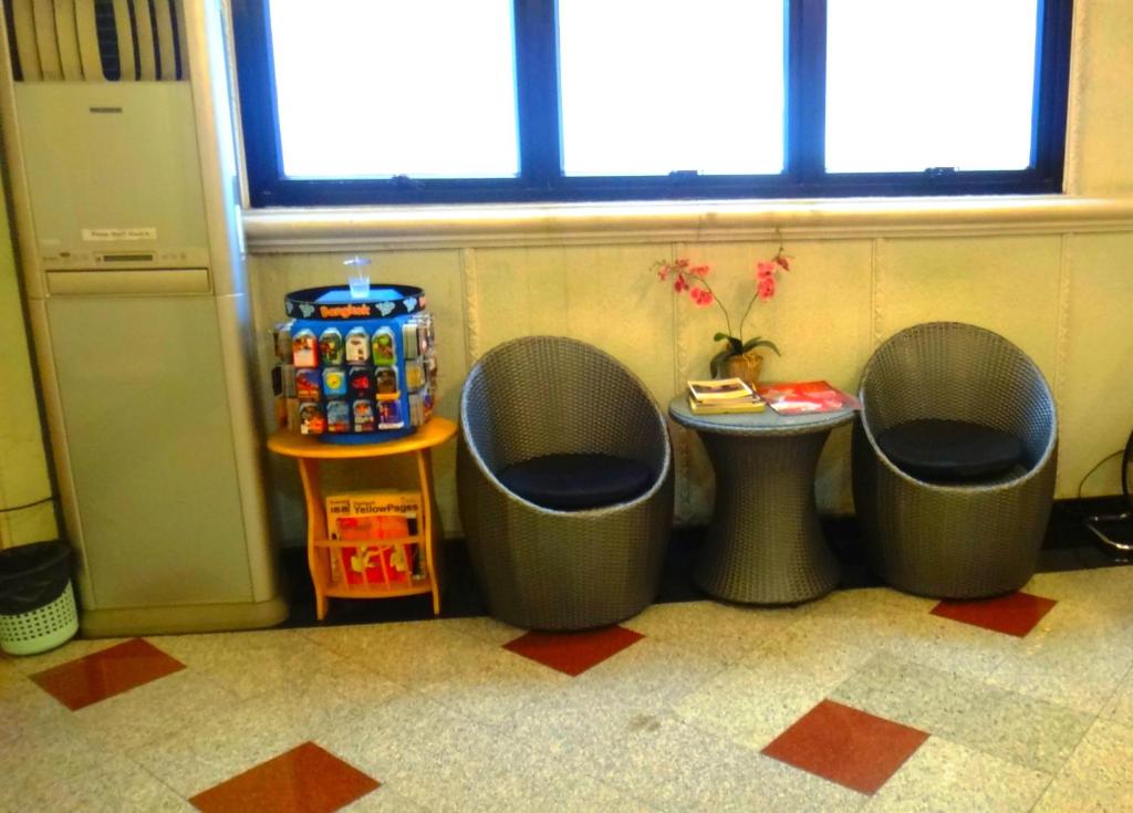 Sam's Lodge - image 5