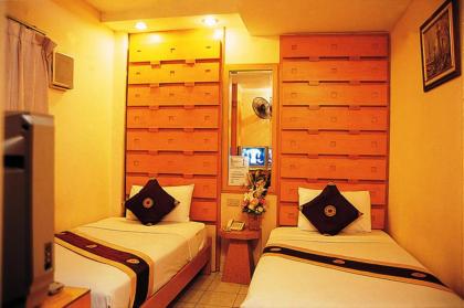 Sam's Lodge - image 8