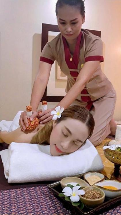 Bangkok Natural Resort & Spa - image 21