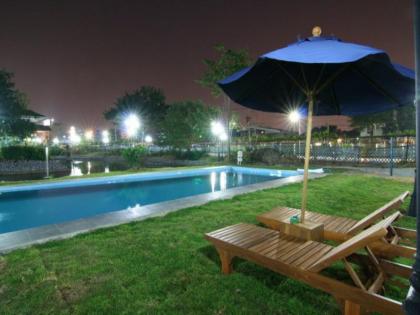 13 Coins Airport Grand Resort - image 1