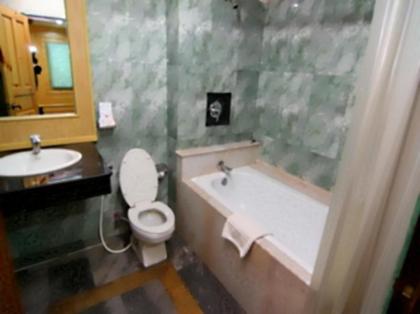 13 Coins Airport Grand Resort - image 16