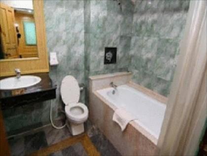 13 Coins Airport Grand Resort - image 8