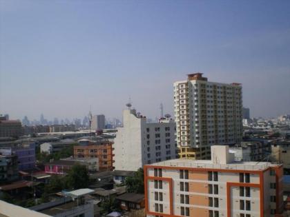 Galleria@subway MRT Huaikhwang - image 11