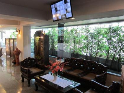 Galleria@subway MRT Huaikhwang - image 9