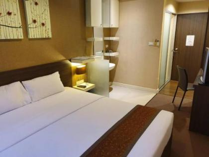 The Green Bells - image 14