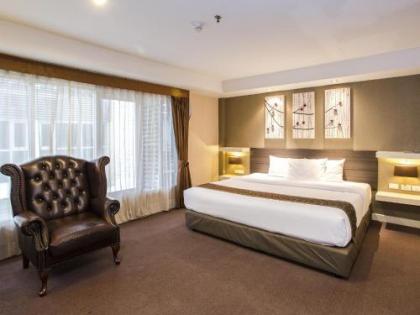 The Green Bells - image 5