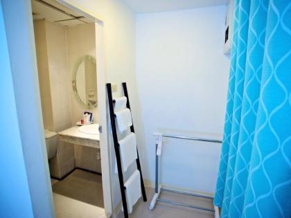 Prince House - image 6