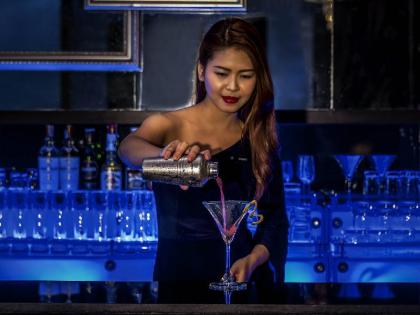 Pullman Bangkok Grande Sukhumvit - image 10