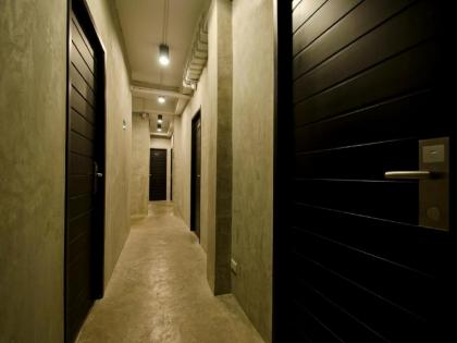 DI Place Hotel - image 12