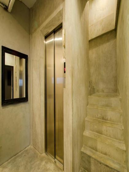 DI Place Hotel - image 8