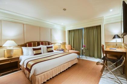 The Royal City Hotel - image 11