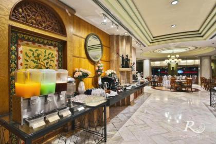 The Royal City Hotel - image 18