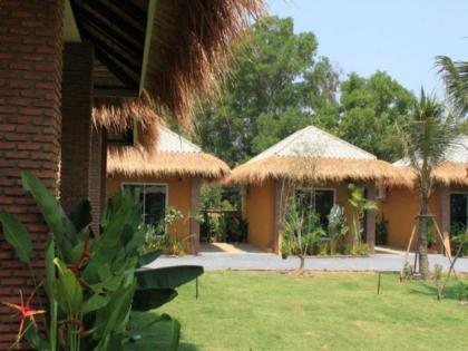 The Park Drive-Thru Check-In Resort (Pet-friendly) - image 15