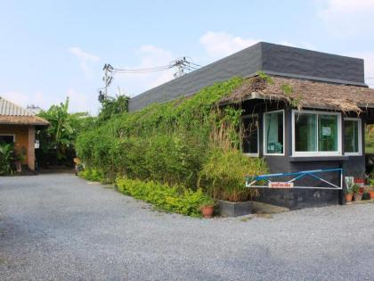 The Park Drive-Thru Check-In Resort (Pet-friendly) - image 7