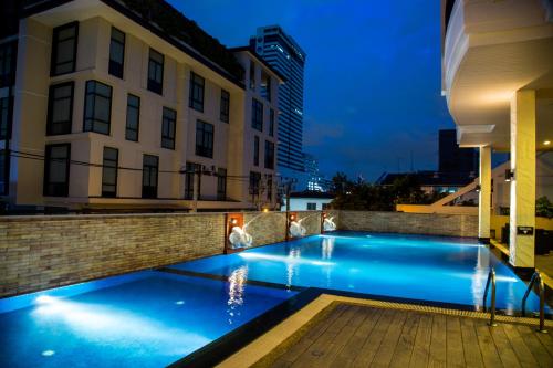 Patio Luxury Suites - image 3