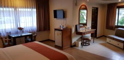 Dynasty Inn - image 22