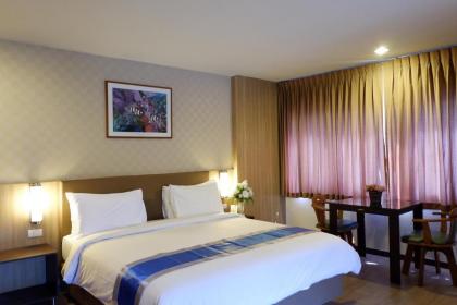 Dynasty Inn - image 23