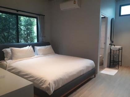 Bedspread Hostel - image 28