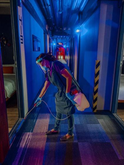 Mestyle Garage Hotel - image 15