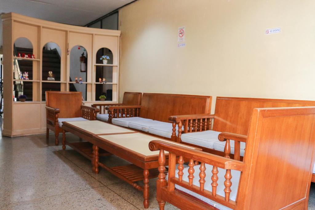 Nakornping Hotel - image 5
