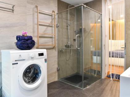 Centrally located 3 BDR Duplex w train access - image 25