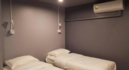 SleepCats Hostel - image 23