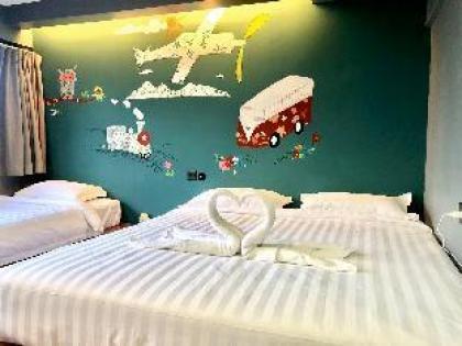 SKX&Serviced Apartment Standard Triple Room - image 16