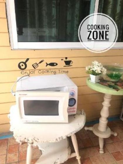 Very Cute Room& Walk Distance to Bangkok Hospital - image 7