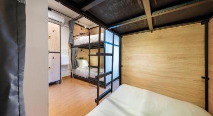 Siam Subway Hostel and Cafe - image 24