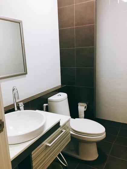 Sleepy and Homey Don Mueang Airport Hostel - image 27