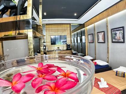 O2 Luxury Hotel - image 22