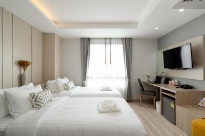 The Riski Hotel @ Bangphlat Station (SHA Certified) - image 29