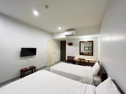 Niagara Hotel - image 22