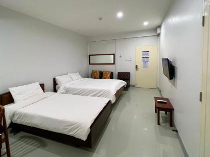 Niagara Hotel - image 24