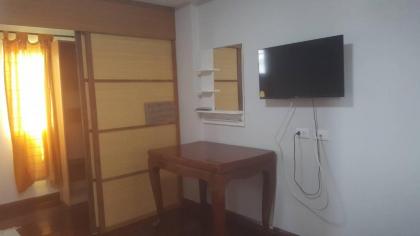 OYO 75396 Look Shine Apartment - image 23