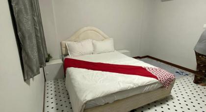 OYO 75396 Look Shine Apartment - image 30