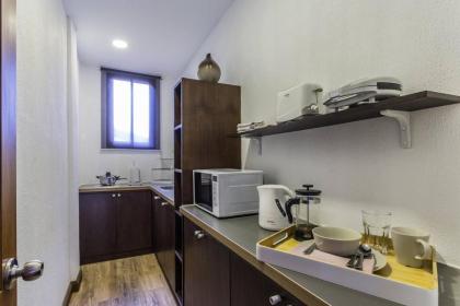 Fabulous Dasiri Townhouse With 5 Bedrooms - image 24
