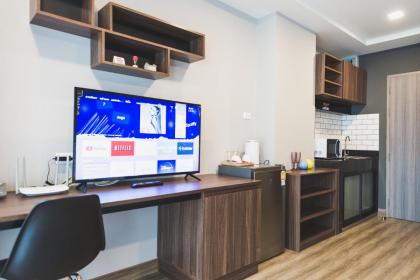 W2 RESIDENCE - image 8