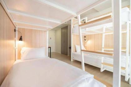 Kitzio House Hotel Huai Kwang - image 24