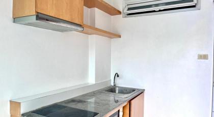 8 Resident - image 21