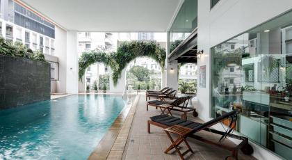Schloss at Thonglor - image 26